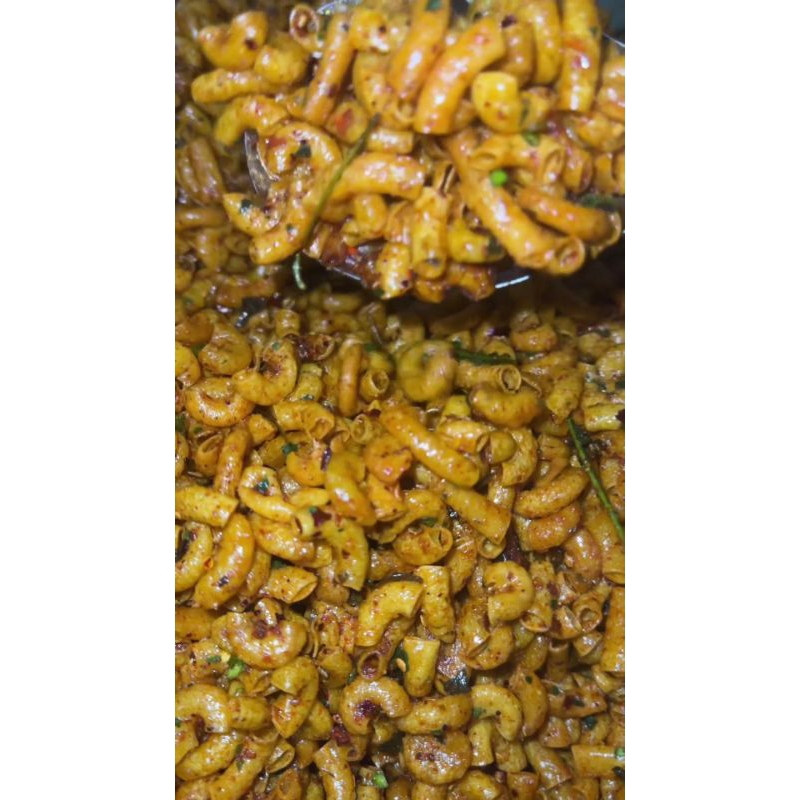 

makaroni bantat pedes daun jeruk