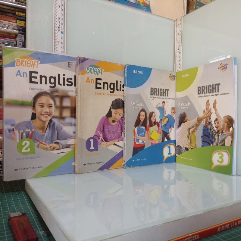 BRIGHT An English Course for Junior High School Students 1, 2, 3 NUR ZAIDA