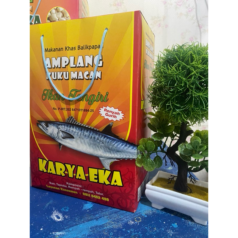 

Amplang Tenggiri & Kepiting Kaltim Karya Eka(BISA COD) box sedang