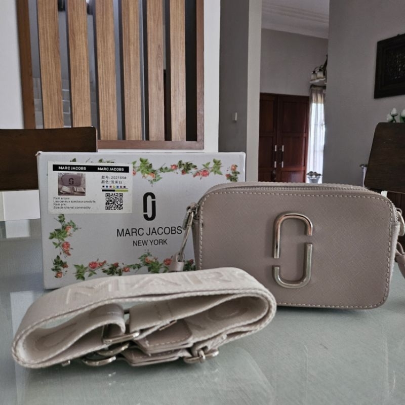 MIRROR   PRELOVED Tas wanita Mj snapshot khaki