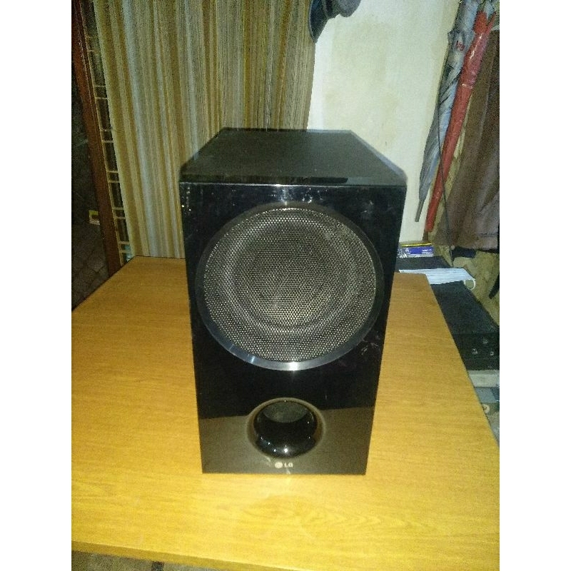 SUBWOOFER SPEAKER 6INCH PASIF 300WATT BASS BULAT