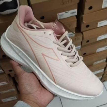 SALE‼️DIADORA KRAY PINK RUNNING WOMEN ORIGINAL