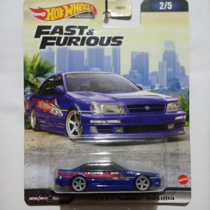 Hot Wheels Premium Nissan Maxima