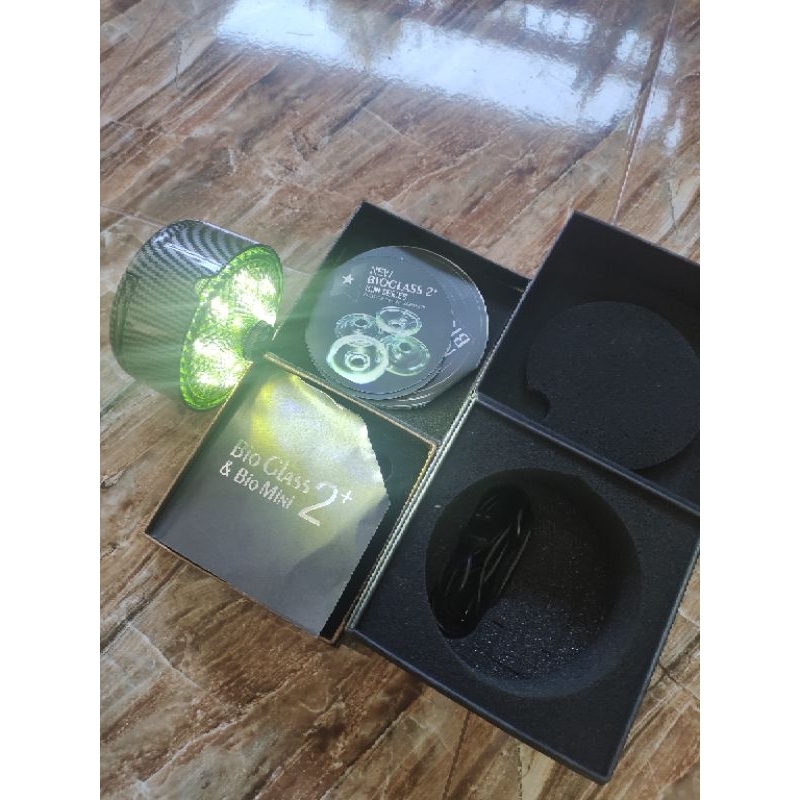 BIOGLASS SECOND DAN SENTER