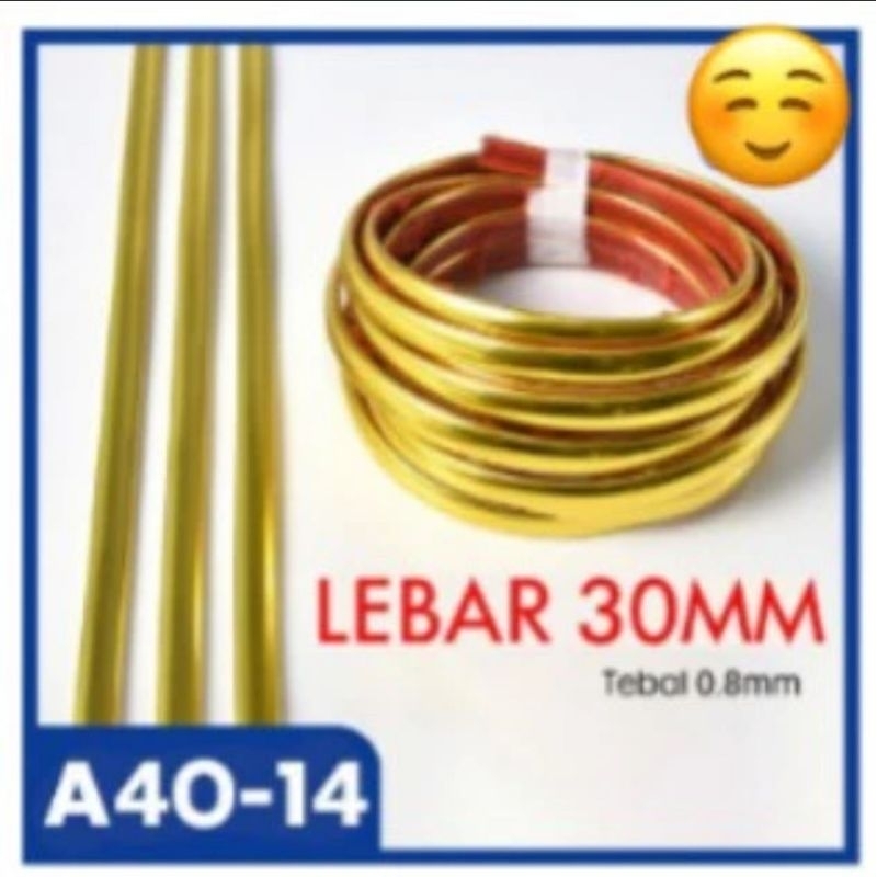 Strip List Dinding Gold