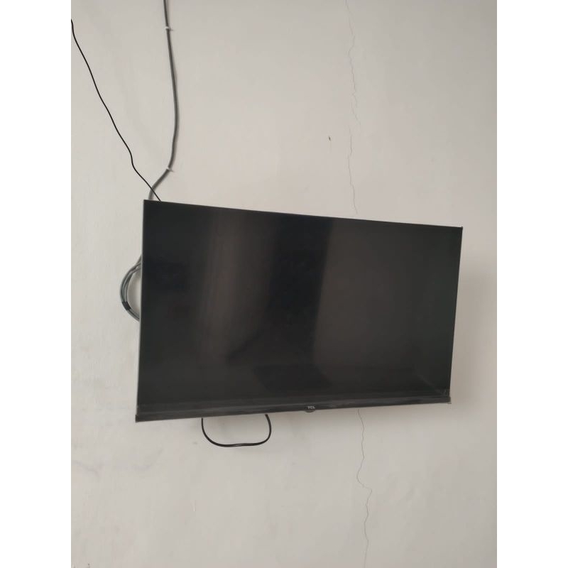 TV tcl 32 inci