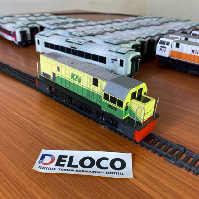 Miniatur Kereta Api Lokomotif cc201 vintage Mesin bisa jalan ,paling murah,Mainan kereta Api Indones
