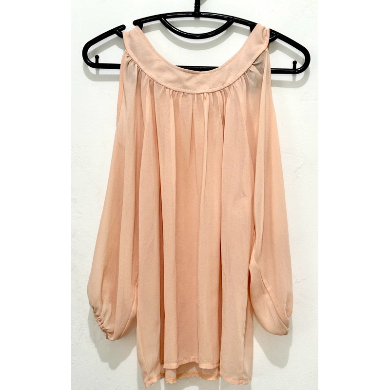 baju wanita lengan panjang ada bolong di tangan preloved