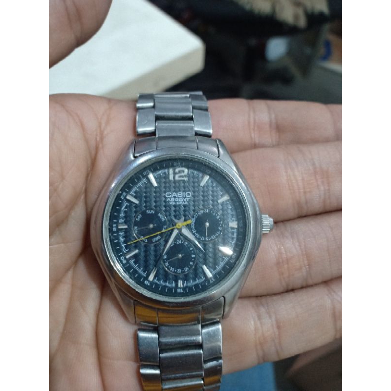 Jam tangan Pria Men CASIO ARGENT ARG-300 Analog Quartz