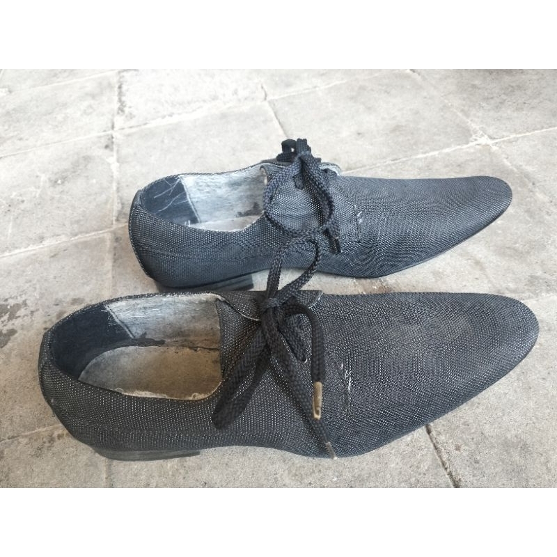 sepatu pantofel Pedro 42 second