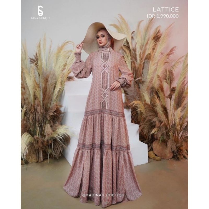 Lattice Set Scarf by Lina Sukijo