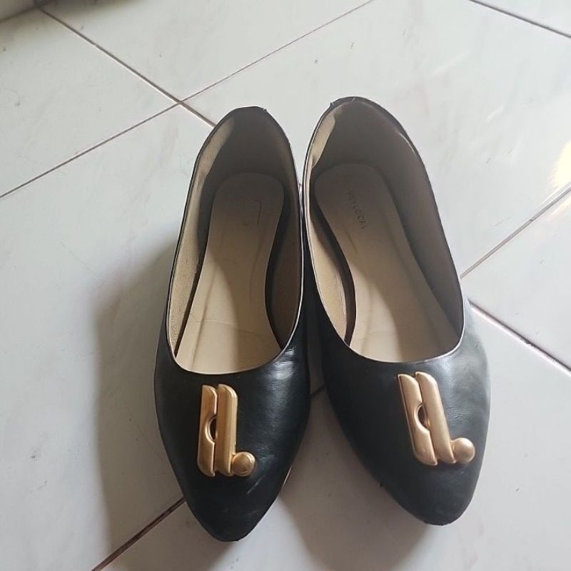 Sepatu Akita Flatshoes Black Heylocal.id Preloved