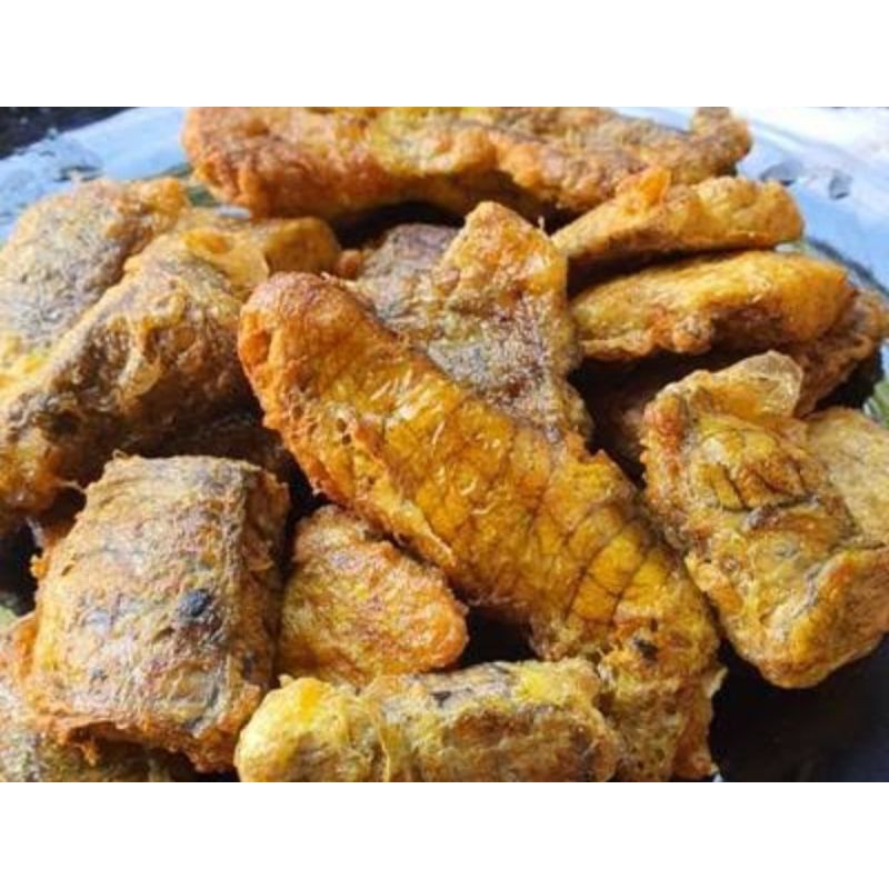 

telur ikan tuna goreng,sangat lezat di temani nasi