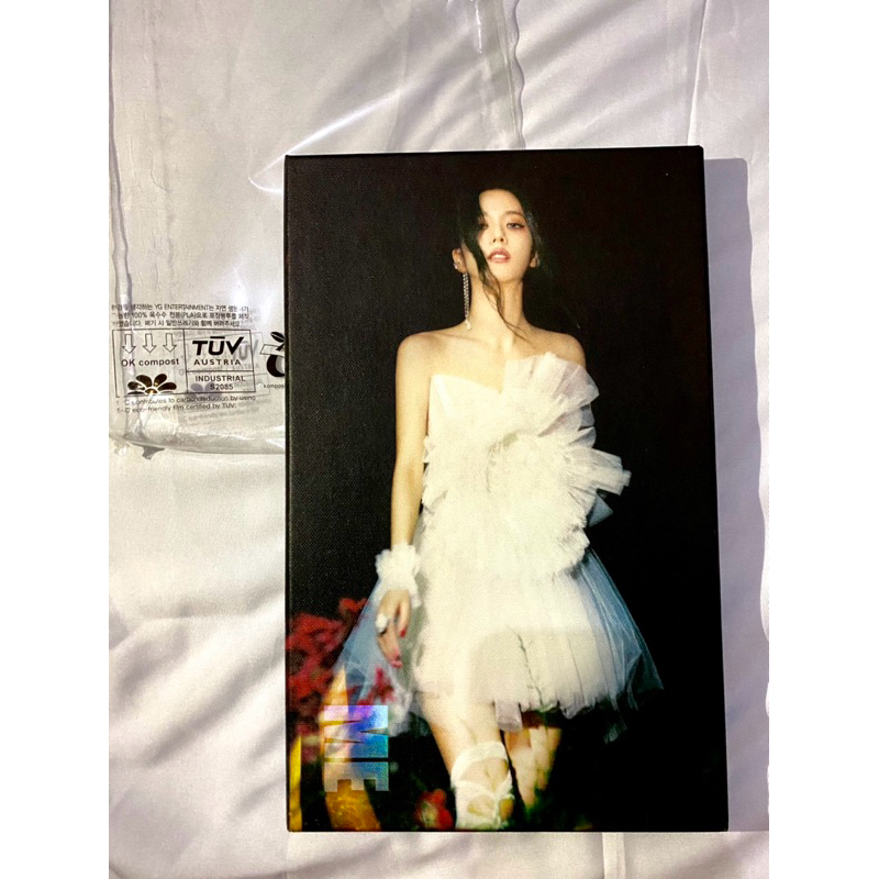 Album only Jisoo Solo ME Flower