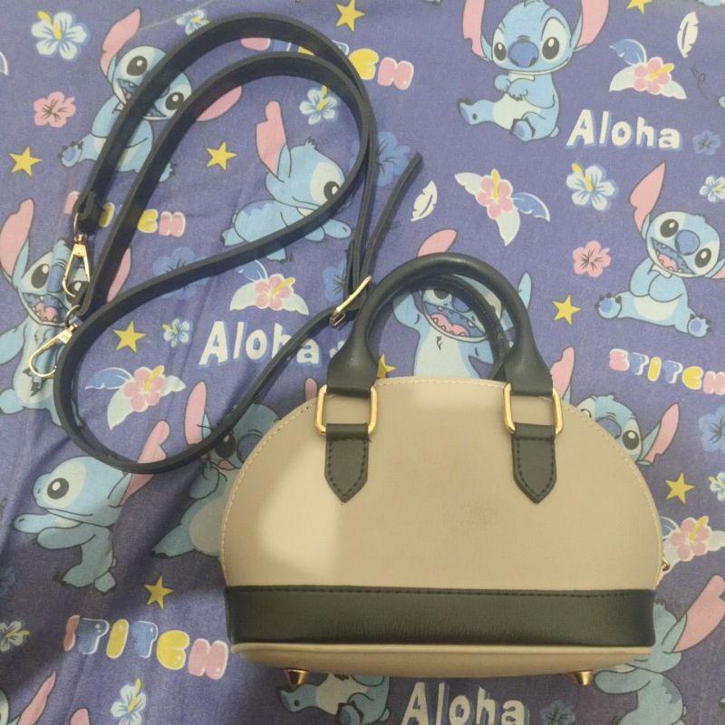 PRELOVED TAS SELEMPANG HANDBAG BENTUK ALMA MINI HITAM TAUPE SECOND BEKAS MURCE