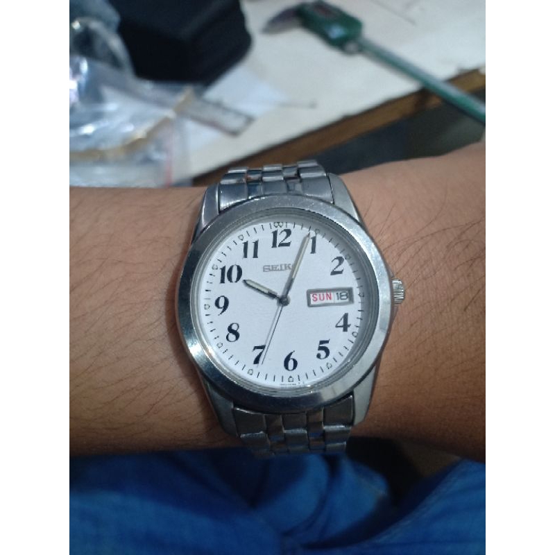 Jam tangan Pria Men SEIKO 7N43 - 0AM0 Analog Quartz