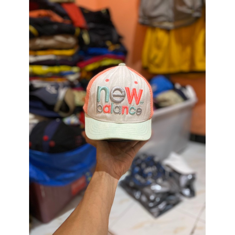 topi anak New Balance