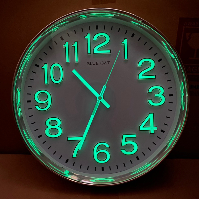 Jam Dinding Menyala BC 2773/Jam Dinding Blue Cat Glow In The Dark