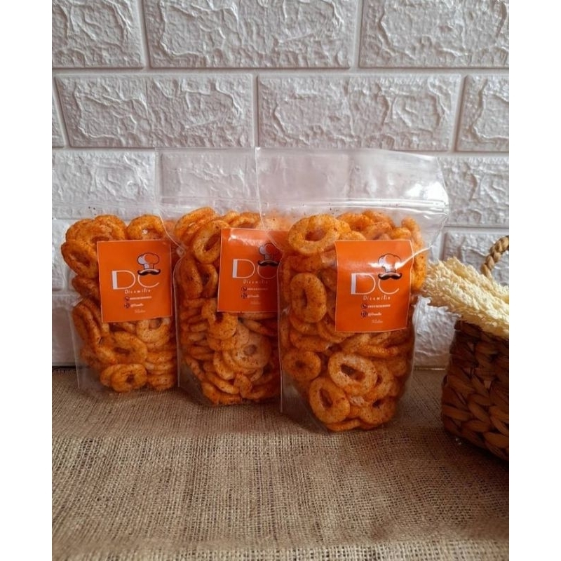 

kerupuk pedas bulat