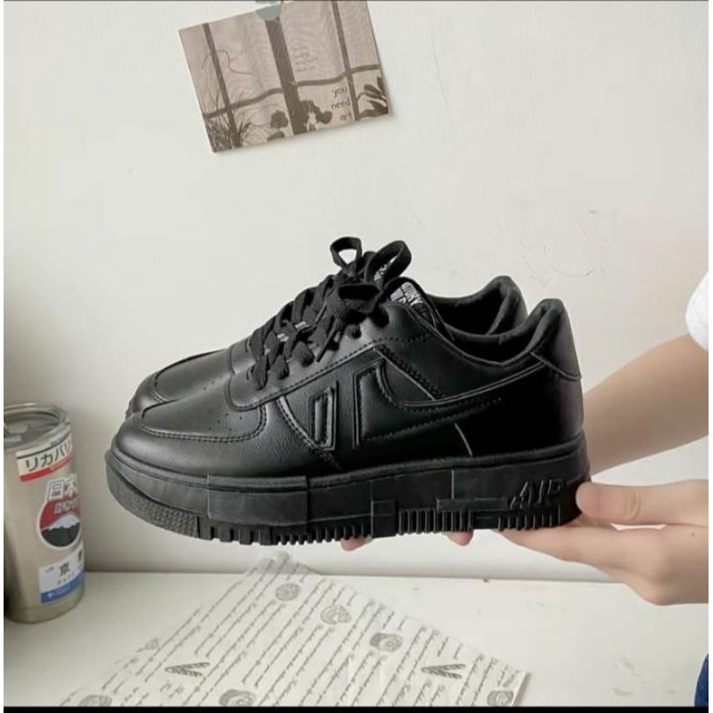 Sepatu Wanita Sekolah Hitam Putih Sneakers Wanita Import Premium Quality Sepatu Sekolah Hitam