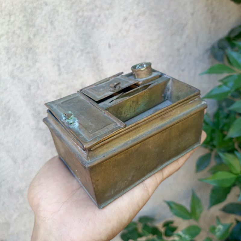 Kinangan Kuningan/Tempat Kinangan Kapur Sirih Lawas antik jadul