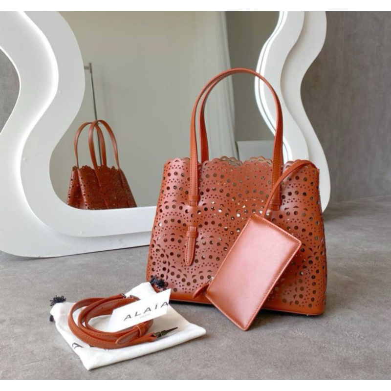(READY STOCK) ALAIA MINA 25 VIENNE LUX WAVE TOTE CUIVRE - ORIGINAL