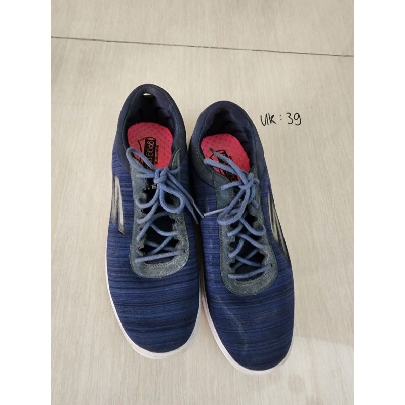 [PRELOVED  - ORIGINAL] SKECHERS SEPATU WANITA WARNA BIRU UKURAN 39