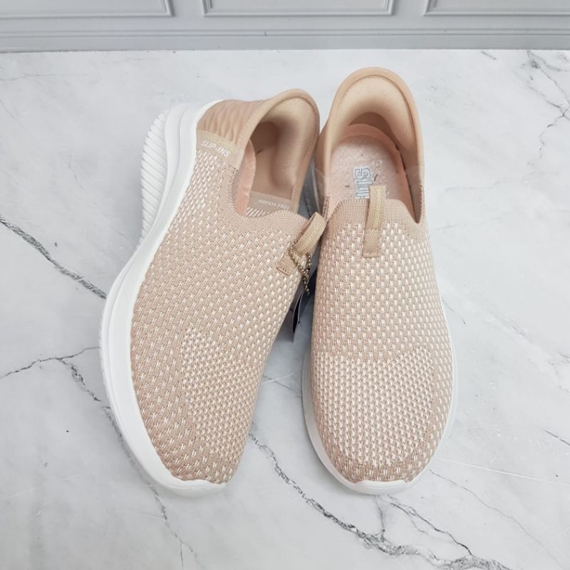 Sepatu Skechers slip in Shiny/Sepatu perempuan Slip In Shiny/Skechers Shiny