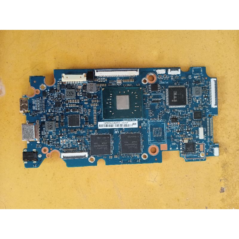Motherboard Mainboard Mobo Axioo Mybook 14+ P401 Intel Celeron N3350 1.10GHz Bekas