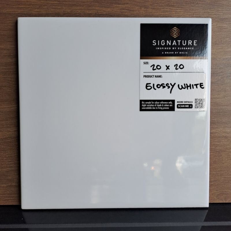Keramik 20x20 Putih Polos Mulia Signature GLOSSY WHITE
