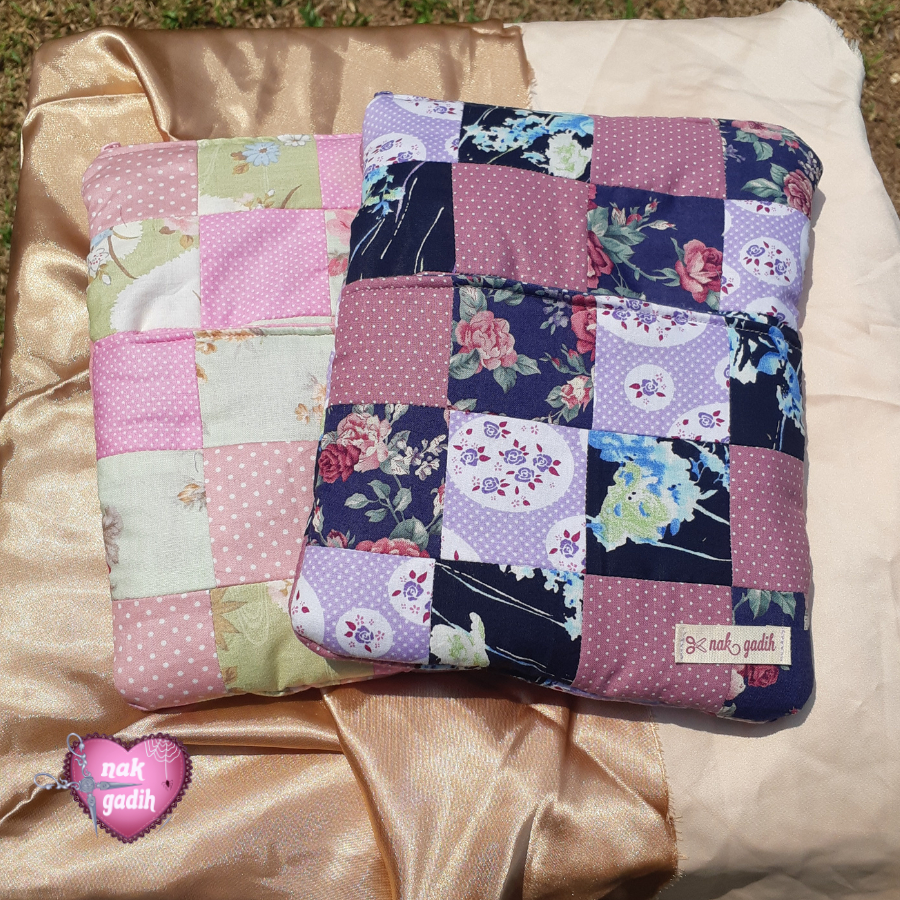 

Book Sleeve Handmade / Book Pouch ~ Dompet Buku / handmade / nakgadih.