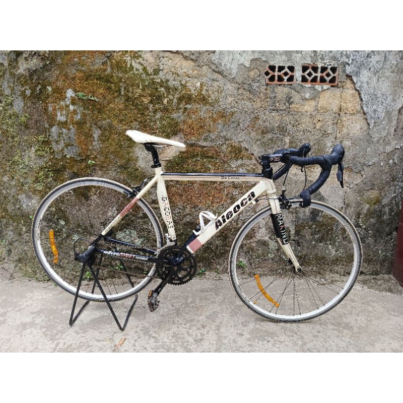 sepeda roadbike aleoca da coras
