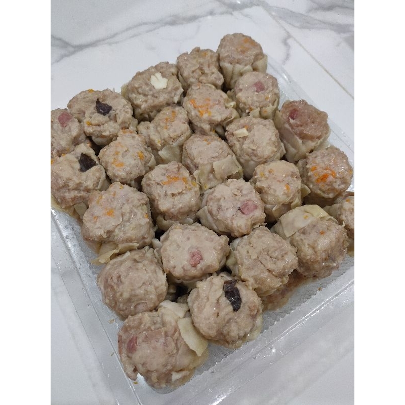 

Dimsum frozen jumbo Dimsum jumbo isi 4 isi 8 Homemade FREE CHILI OIL dan SAOS dimsum enak dimsum jumbo dimsum frozen