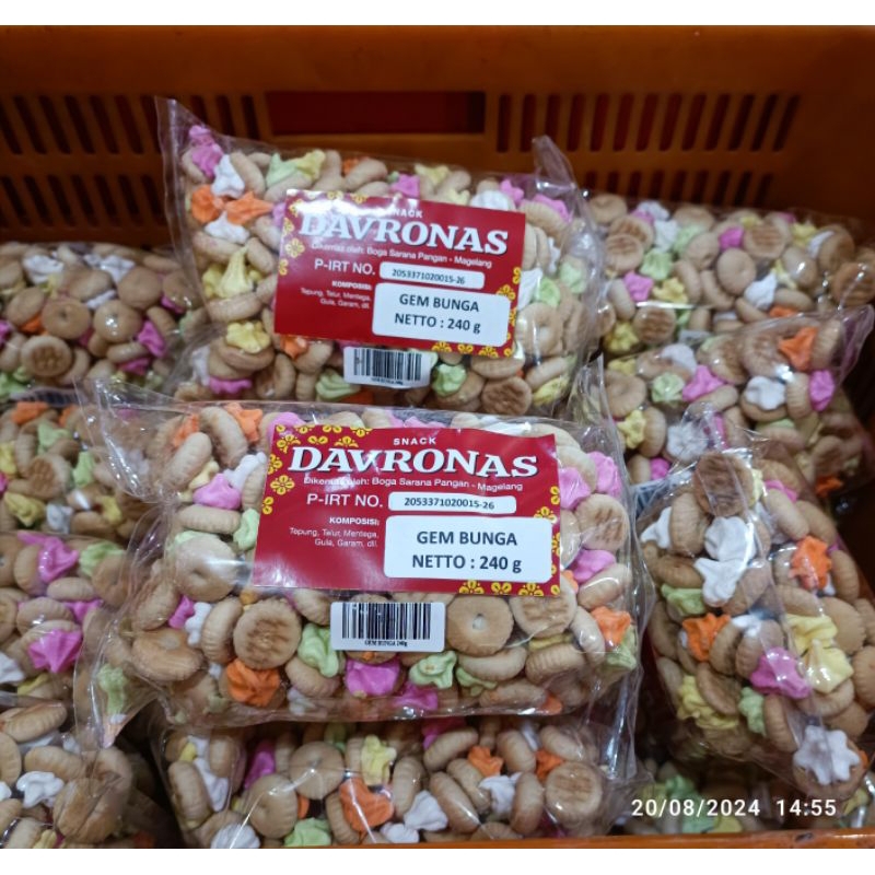 

Gem Bunga jajanan/camilan jadul Davronas 240gr khas Jogja Semarang Magelang Jateng DIY
