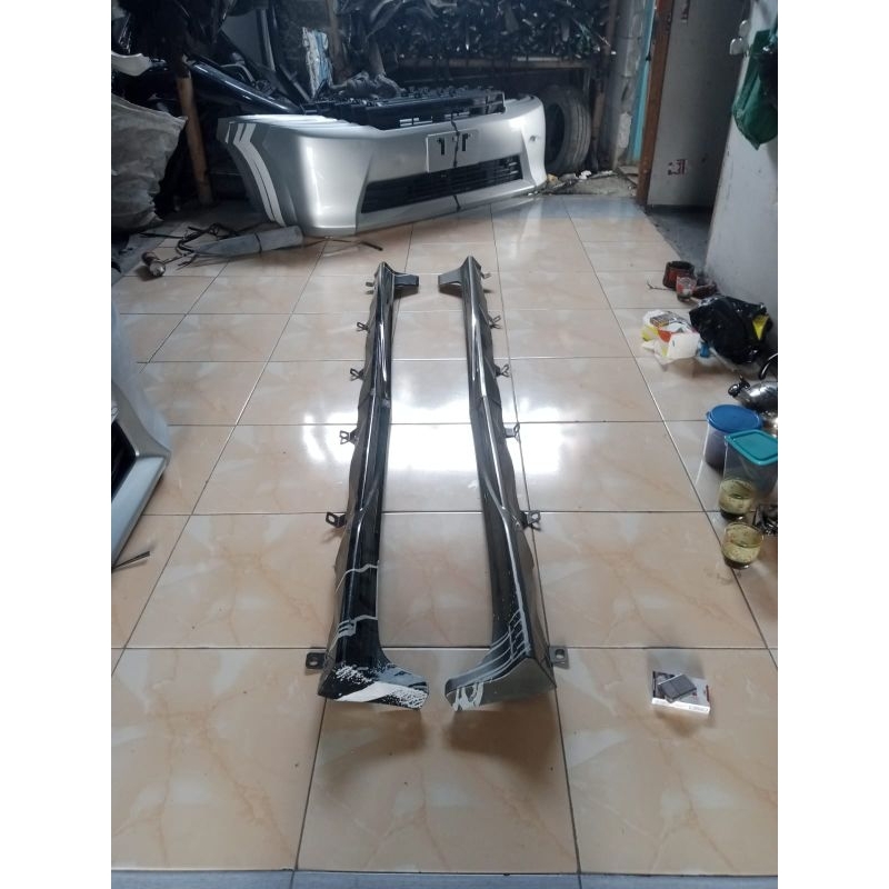 bodykit samping Ertiga tahun 2019