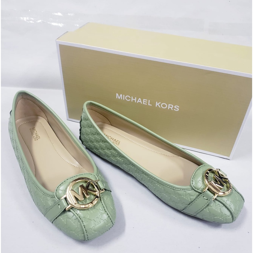 Sepatu Wanita Branded MK Fulton Flat Shoes Light Sage 100% Original