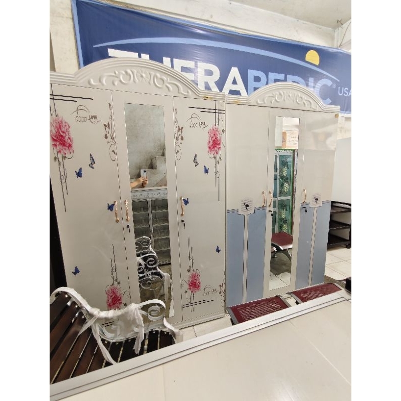 Lemari Pakaian plat besi 3 pintu ( buka tutup)