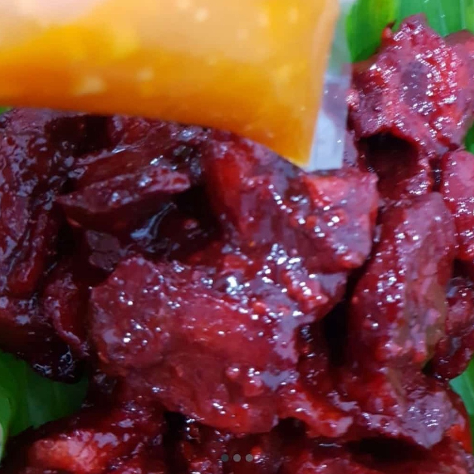 

Babi Merah / Fung Cunyuk Khas Kalimantan