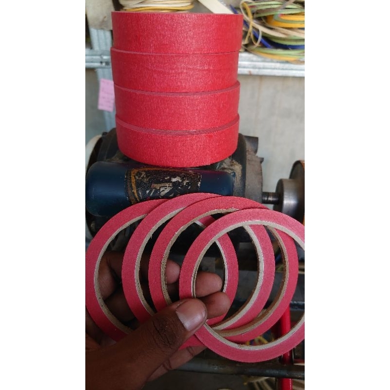 

Isolasi Lakban Kertas Warna Merah ukuran 1.5mm - 3mm untuk Airbrush Grafis
