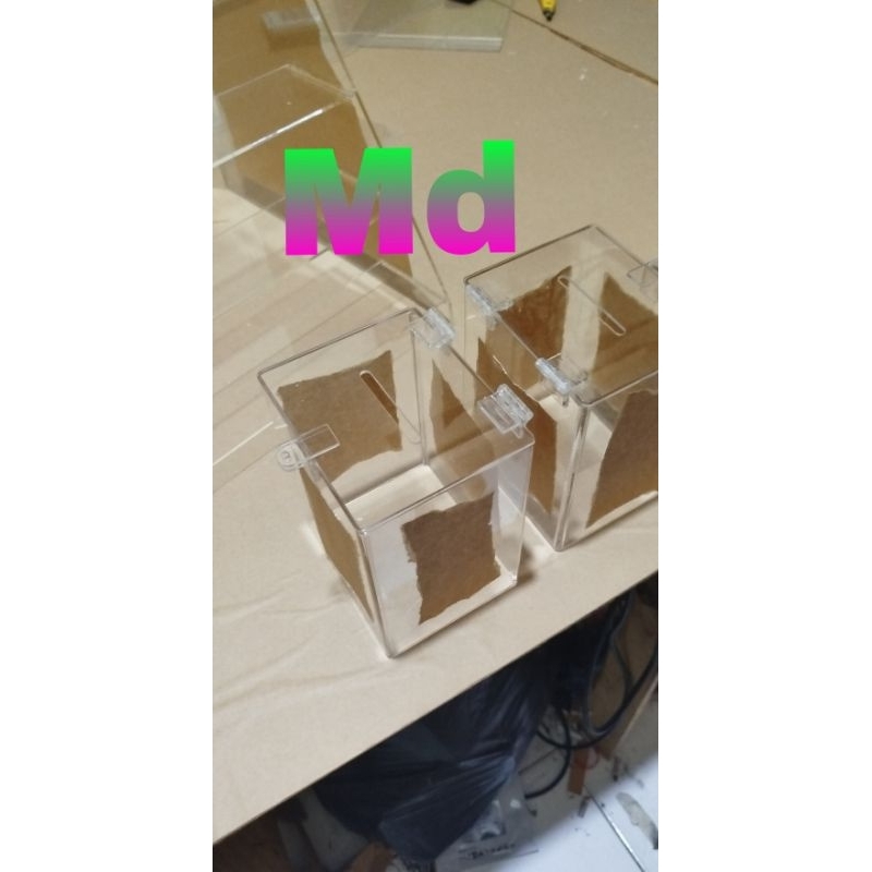 

kotak saran akrilik UK 10 x 12 x T 15 cm