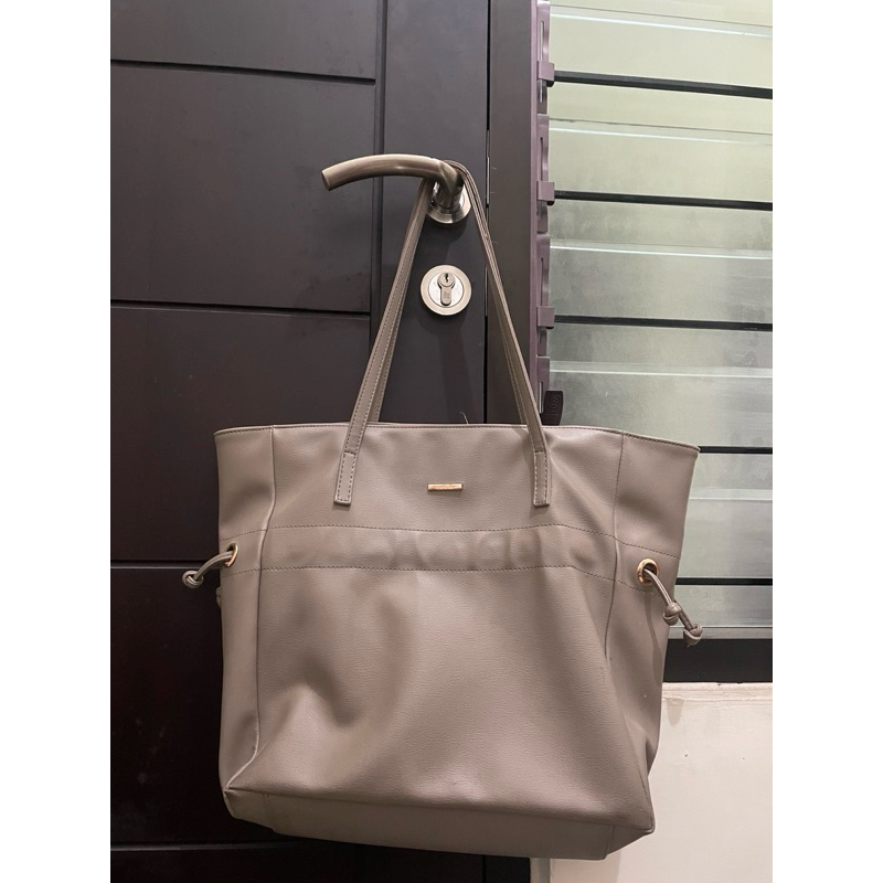Preloved Alita Totebag Tas Besar Merche Ash Grey