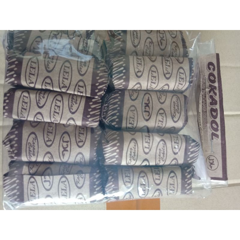 

Dodol coklat kacang kekinian 500g juaranya dodol Garut yg enak manis legit fresh