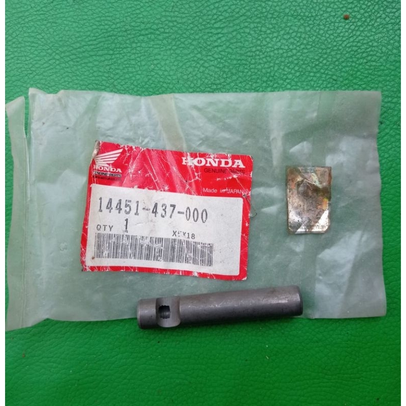 Pen pelatuk shaft rocker arm Honda Tiger Megapro GLPro original Japan