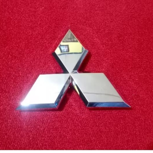 emblem logo tulisan tiga berlian grill bemper depan mobil Mitsubishi exspander belakang canter origi