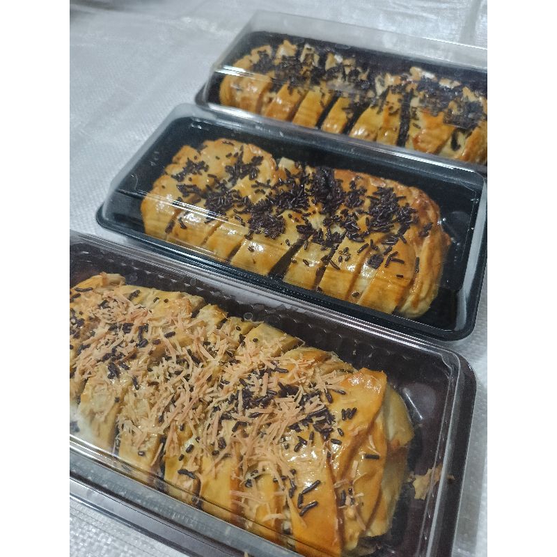 

BANANA STRUDEL BY DAPUR 45( READY)