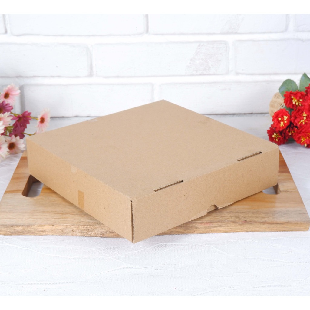 

Box Karton Polos/ Dus Uk 22x22x5cm/ 25x25x5cm Isi 5Pcs