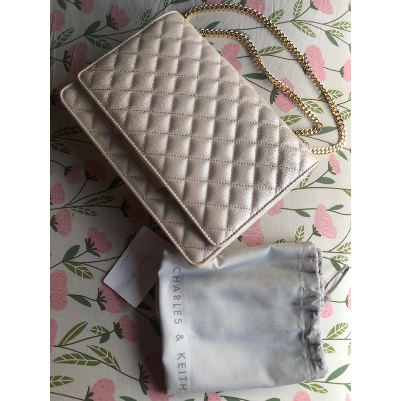 PRELOVED - CHARLES & KEITH | Tas Wanita