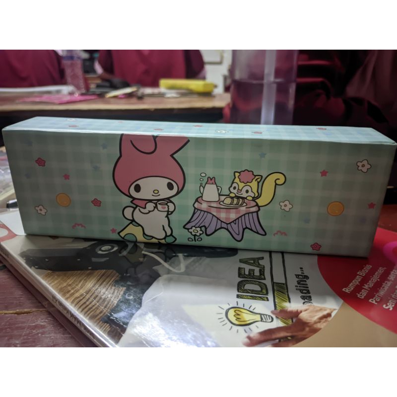 

Tempat pensil sekolah lucu