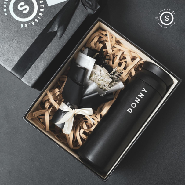 

Hampers Premium Custom - Black Hampers Premium - Set Hampers Premium Wisuda - Hampers Birthday
