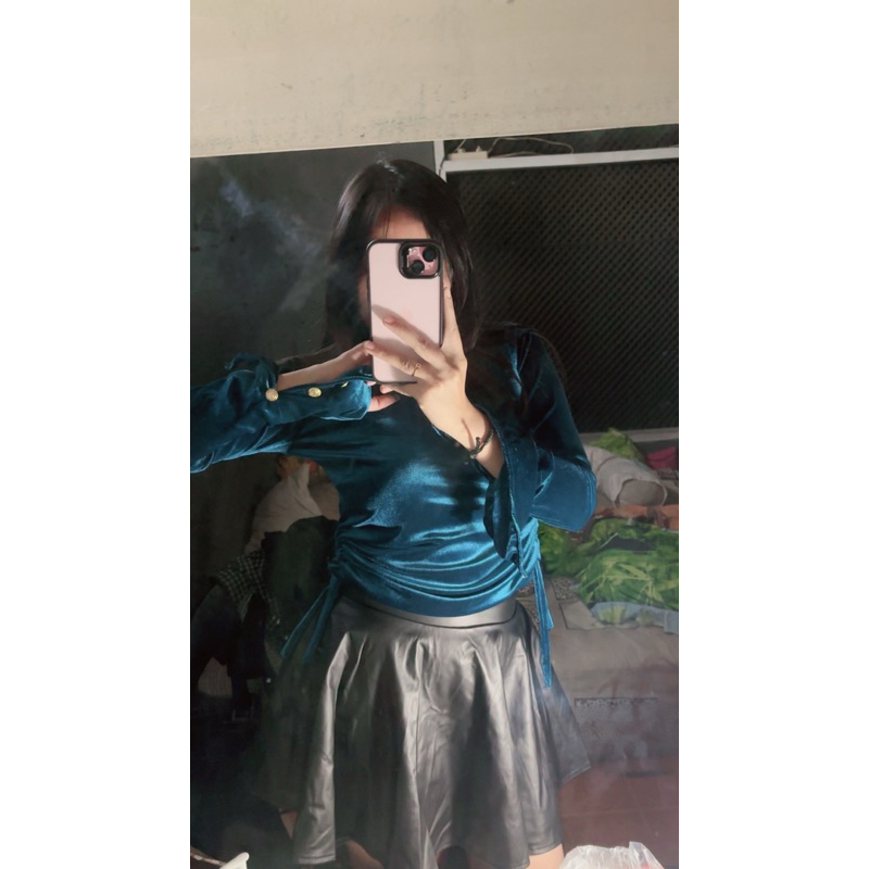 crop bludru (atasan saja )